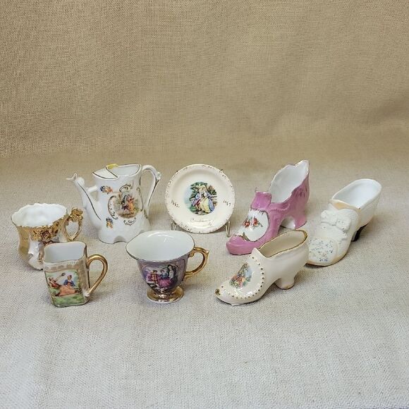 Vintage Porcelain knick knacks - Picture 1 of 16